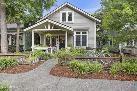 625 Spanish Wells Rd #9, Hilton Head Island, SC 29926