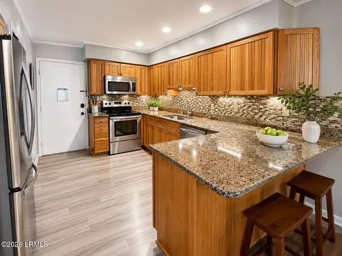 45 Folly Field Rd #11J, Hilton Head Island, SC 29928