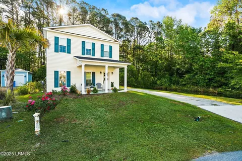 13 Bittie Cir, Beaufort, SC 29906