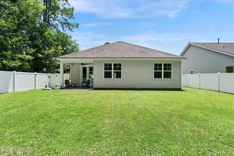Exterior - 102 Tanners Run, Bluffton, SC 29910 photo 3 of 6