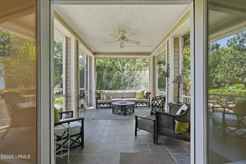 82 Hampton Cir, Bluffton, SC 29909