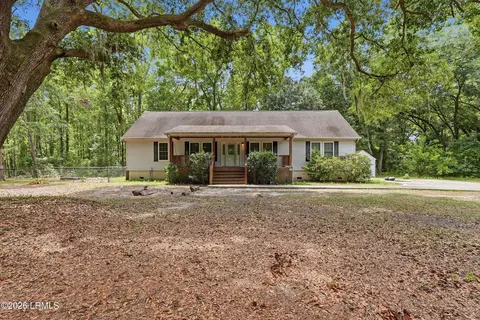 12 Ard Rd, Beaufort, SC 29906