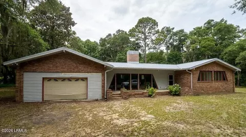 21 Gateway Ln, Saint Helena Island, SC 29920