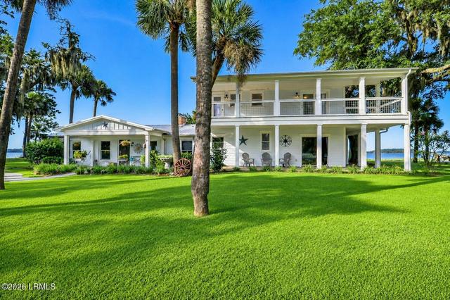 90 Calhoun Plantation Rd, Okatie, SC 29909