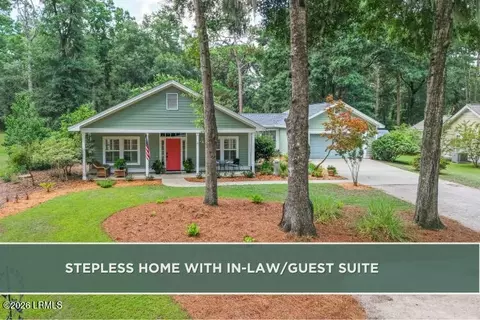 4 Woods Ln, Beaufort, SC 29907