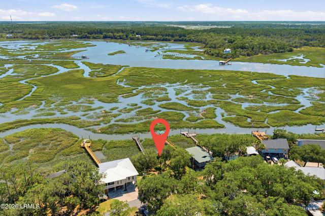 102 Tomahawk Trl, Saint Helena Island, SC 29920