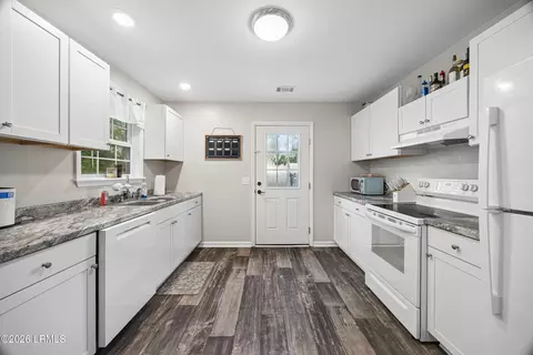 110 Sharon Ave, Hampton, SC 29924 photo 16