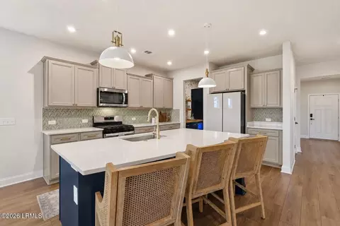 Kitchen - 554 Danner Dr, Bluffton, SC 29909 photo 3 of 3