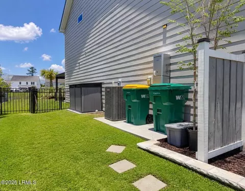 Exterior - 554 Danner Dr, Bluffton, SC 29909 photo 5 of 13