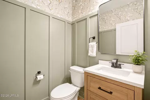 Bath - 554 Danner Dr, Bluffton, SC 29909 photo 1 of 4