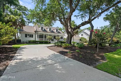 19 Ridge Rd, Beaufort, SC 29907