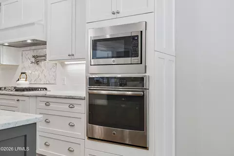 Kitchen - 84 Wicklow Dr, Bluffton, SC 29910 photo 7 of 10