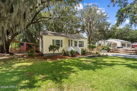 1102 Lafayette St, Beaufort, SC 29902