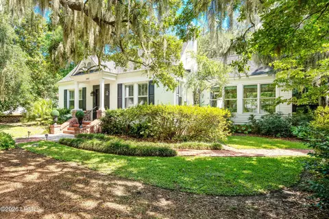 2102 North St, Beaufort, SC 29902