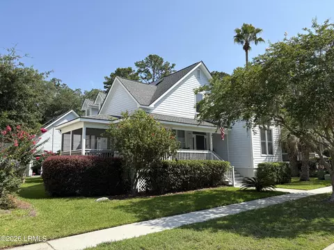 18 Petigru Dr, Beaufort, SC 29902