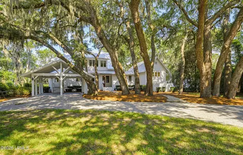 171 Bay Point Rd, Saint Helena Island, SC 29920