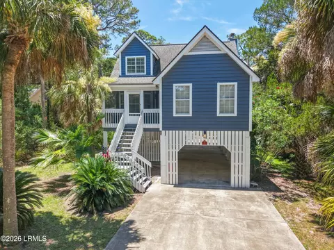 22 Ocean Marsh Ln, Saint Helena Island, SC 29920