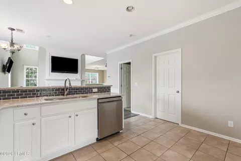 Kitchen - 2181 Blakers Blvd, Bluffton, SC 29909 photo 3 of 5