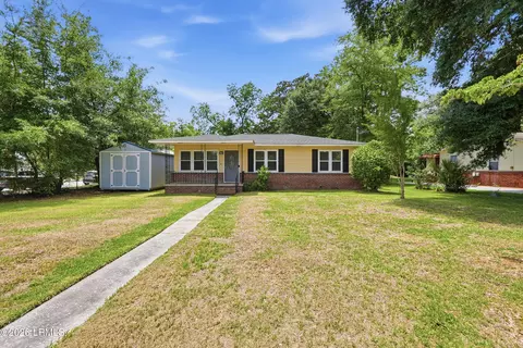 1502 Palmetto Dr, Beaufort, SC 29902