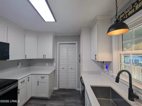 2 Juniper Ln, Bluffton, SC 29910 photo 4