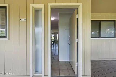 40 Folly Field Rd #C302, Hilton Head Island, SC 29928