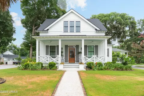 29 Veridian Park W, Lady's Island, SC 29907