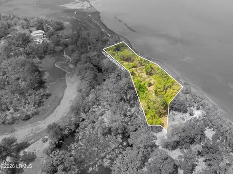 230 Old Plantation Dr W, Beaufort, SC 29907
