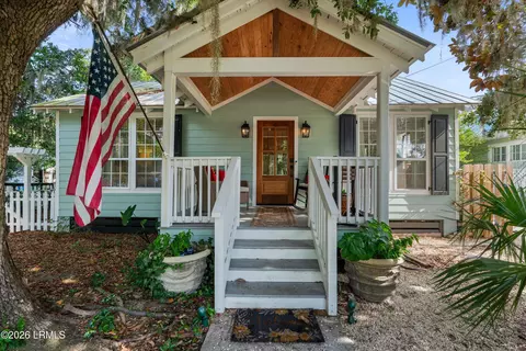913 16th St, Port Royal, SC 29935