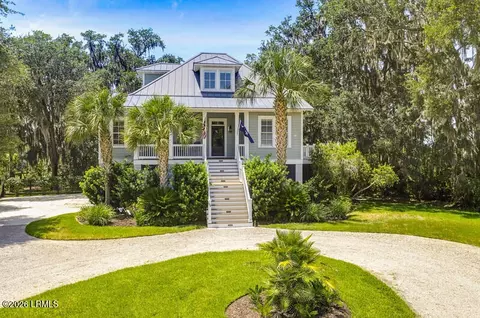 108 Front St, Saint Helena Island, SC 29920