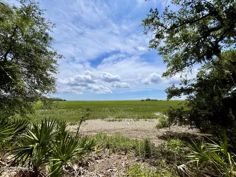 1065 Seaside Rd, Saint Helena Island, SC 29920