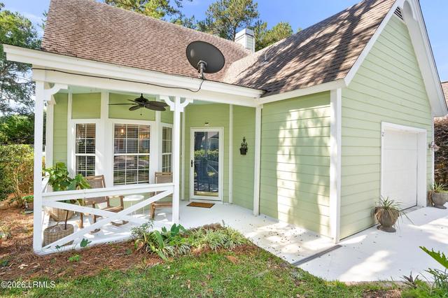 12 Mariners Ct, Port Royal, SC 29935