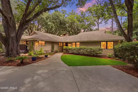 22 Doubloon Dr, Hilton Head Island, SC 29928