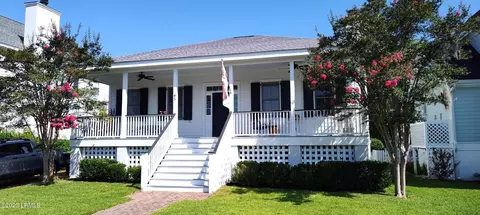 45 Holbrook Dr, Beaufort, SC 29902