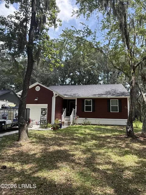 8 Canopy Ln, Saint Helena Island, SC 29920