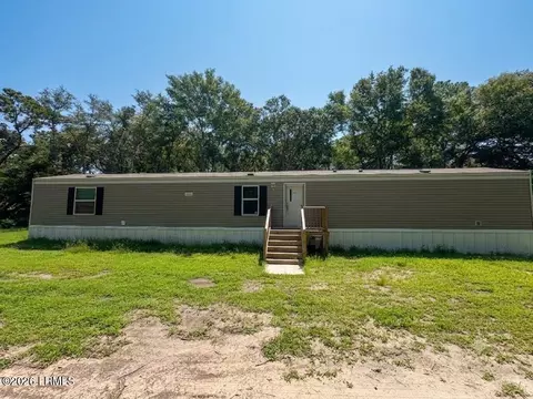 27 Sam Doyle Dr, Saint Helena Island, SC 29920