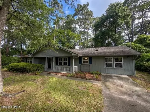 2505 Hermitage Rd, Beaufort, SC 29902
