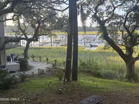 70 Helmsman Way #1405, Hilton Head Island, SC 29928