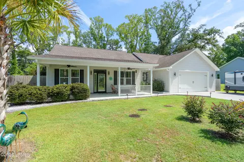 5005 Dogwood St, Beaufort, SC 29906