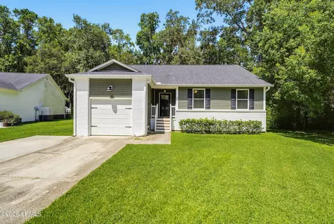 29 Arbor Ln, Saint Helena Island, SC 29920