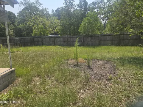 Exterior - 422 Hoover St N, Hampton, SC 29924 photo 5 of 5