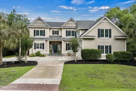 3 Chestnut Ln, Hilton Head Island, SC 29926
