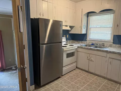 Kitchen - 616 Lightsey Street Ext, Hampton, SC 29924 photo 1 of 1