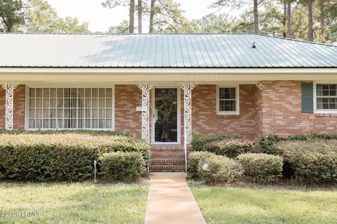 Exterior - 1508 Locust St W, Hampton, SC 29924 photo 2 of 3