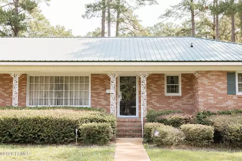 Exterior - 1508 Locust St W, Hampton, SC 29924 photo 3 of 3