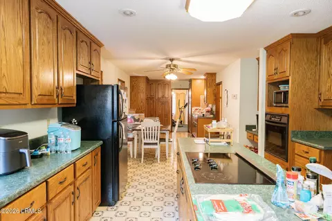 Kitchen - 1508 Locust St W, Hampton, SC 29924 photo 6 of 11
