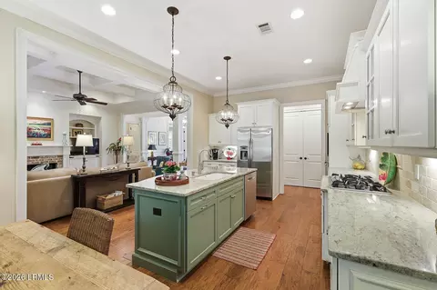 Kitchen - 35 Catamaran Ln, Bluffton, SC 29909 photo 3 of 7