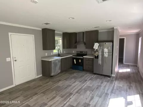 1632 Seaside Rd, Saint Helena Island, SC 29920