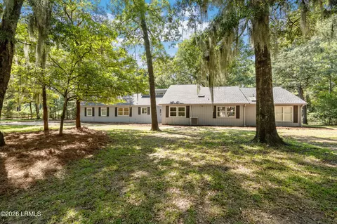 22 Egret Dr, Beaufort, SC 29907