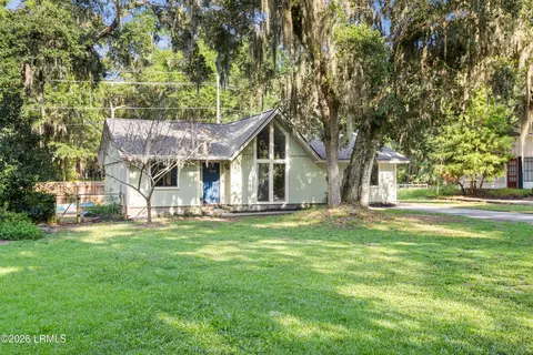 18 Partridge Cir, Beaufort, SC 29907