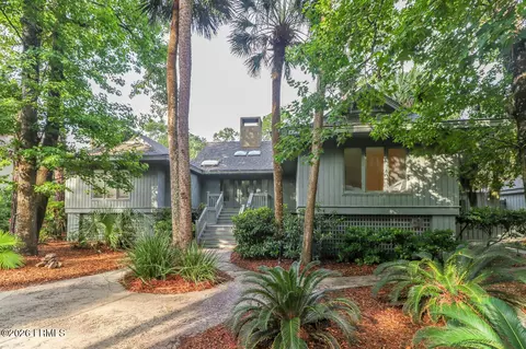16 Sandhill Crane Rd, Hilton Head Island, SC 29928